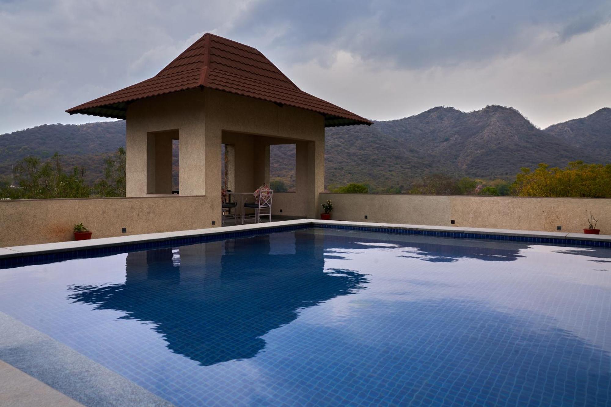 The Hunting Lodge Resort Udaipur - Villas & Pool Dabok エクステリア 写真