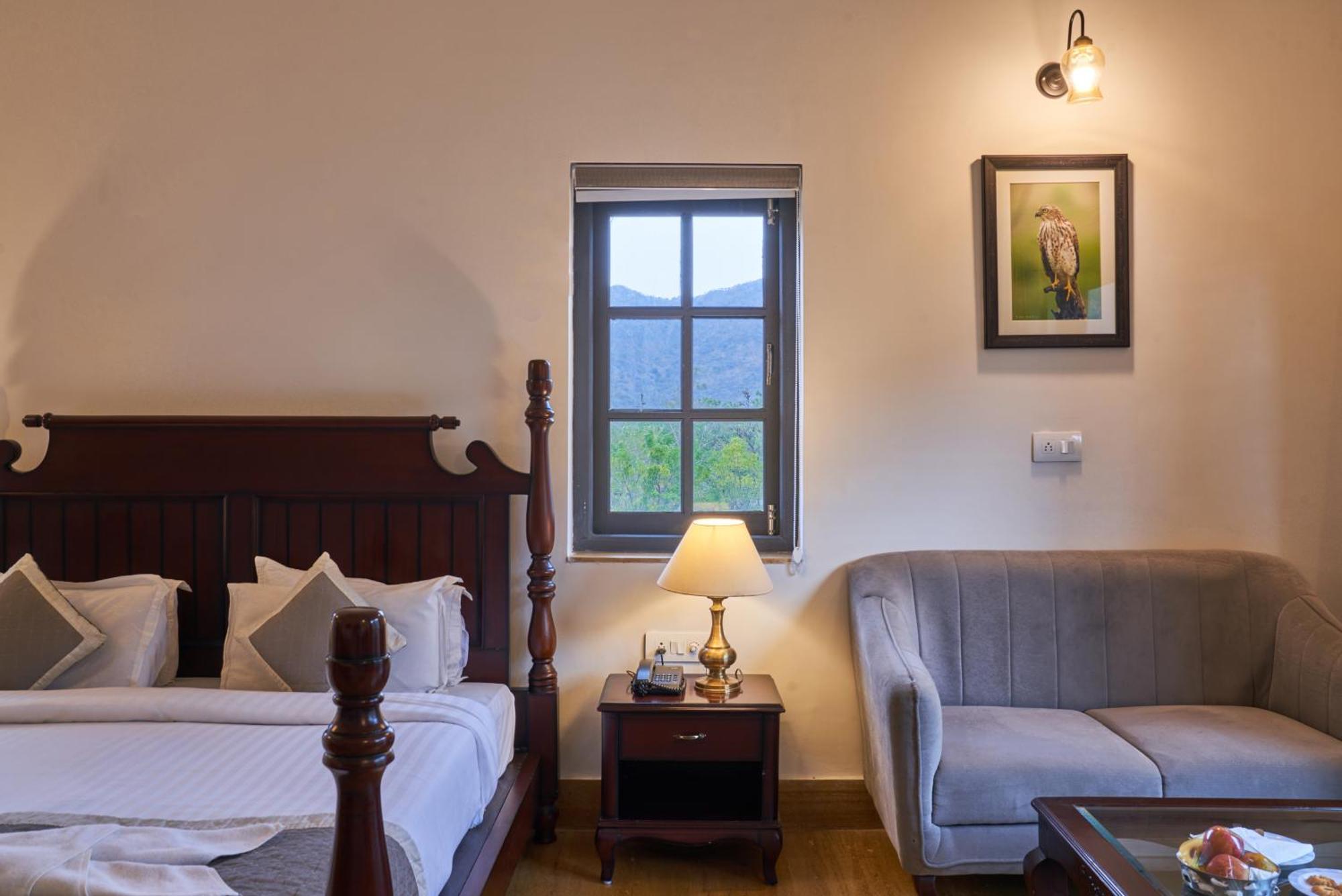 The Hunting Lodge Resort Udaipur - Villas & Pool Dabok エクステリア 写真