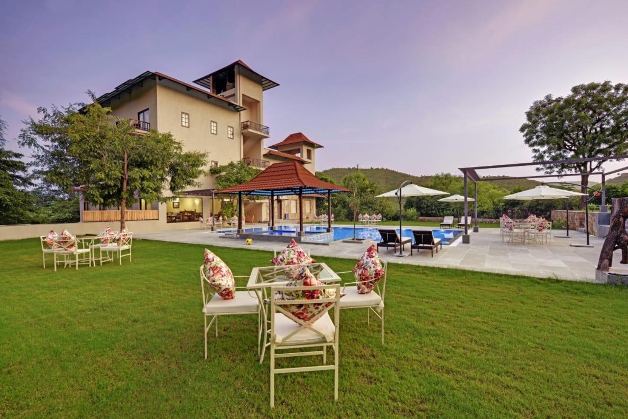 The Hunting Lodge Resort Udaipur - Villas & Pool Dabok エクステリア 写真