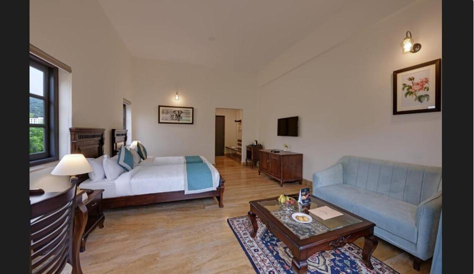 The Hunting Lodge Resort Udaipur - Villas & Pool Dabok エクステリア 写真